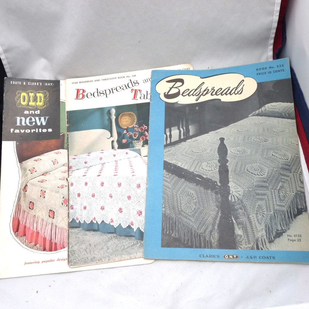 3 vintage crochet knitting pattern books bedspread tablecloth doilies 1940s 50s